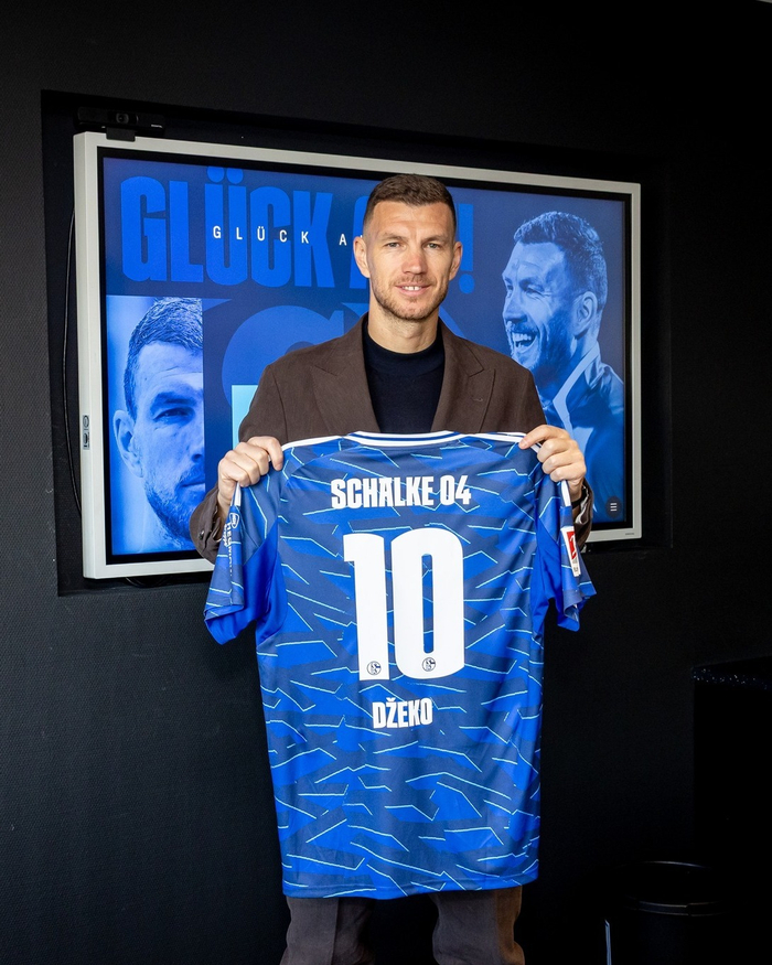 开云官方直播-沙尔克04官宣哲科正式加盟|德乙|沙尔克04俱乐部|俱乐部|官方_新浪体育_新浪新闻