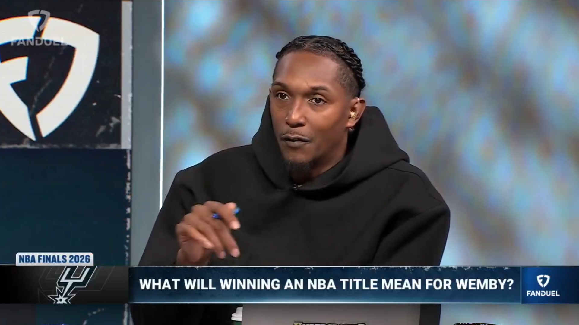 开云官方直播-NBA超级第六人:文班只需要一枚总冠军戒指,就能成为联盟第一人